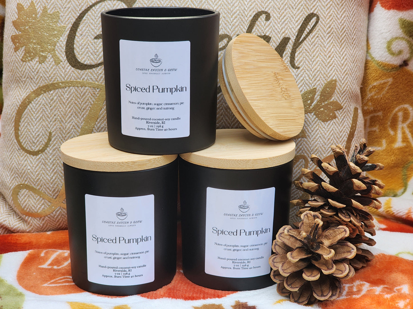 Spiced Pumpkin Candle - pumpkin, orange peel, sugar, cinnamon, ginger, nutmeg, pie crust, butter, honey scent