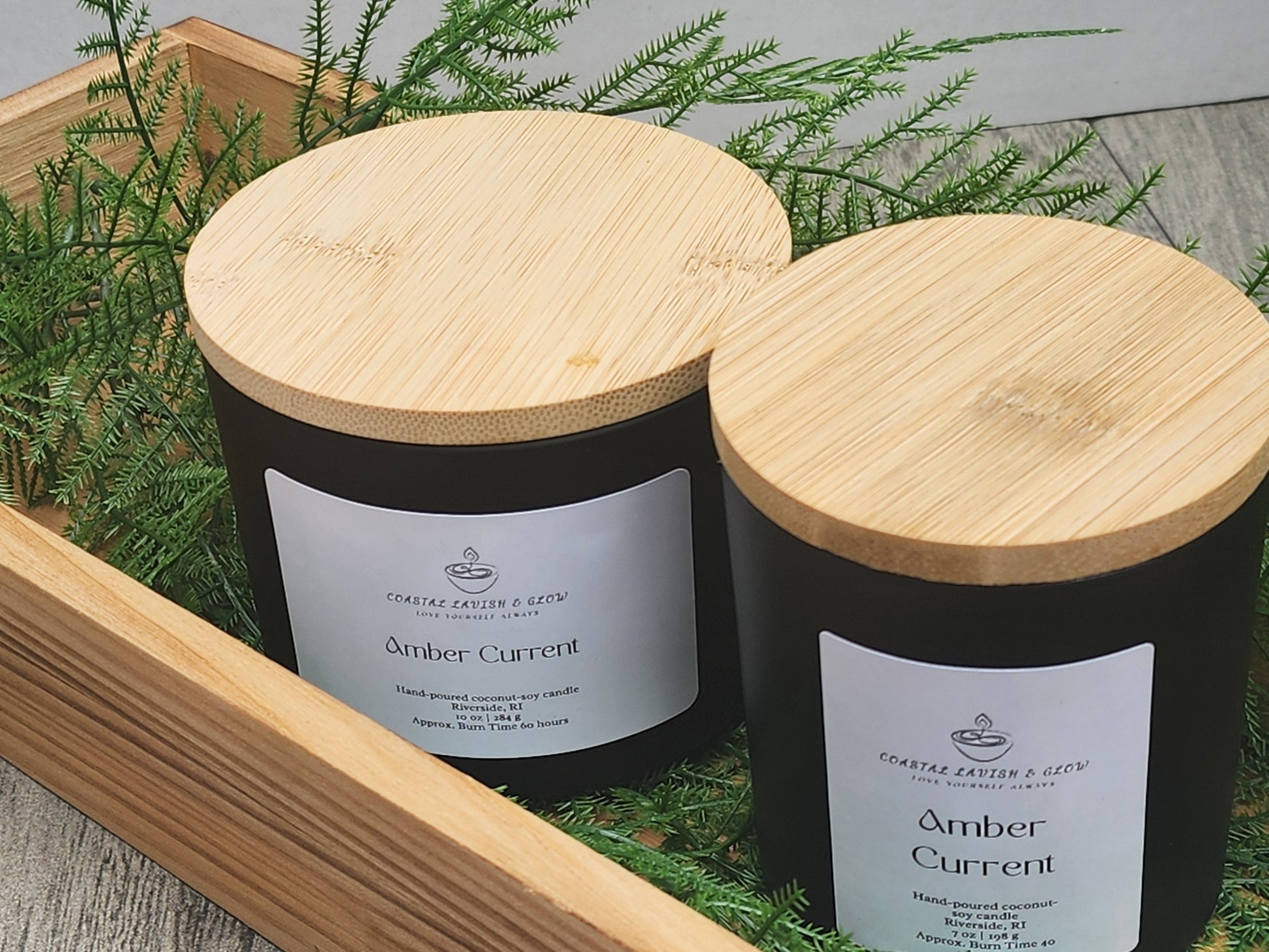 Amber Current Candle - allspice, teakwood, clove, peppercorn, amber scent