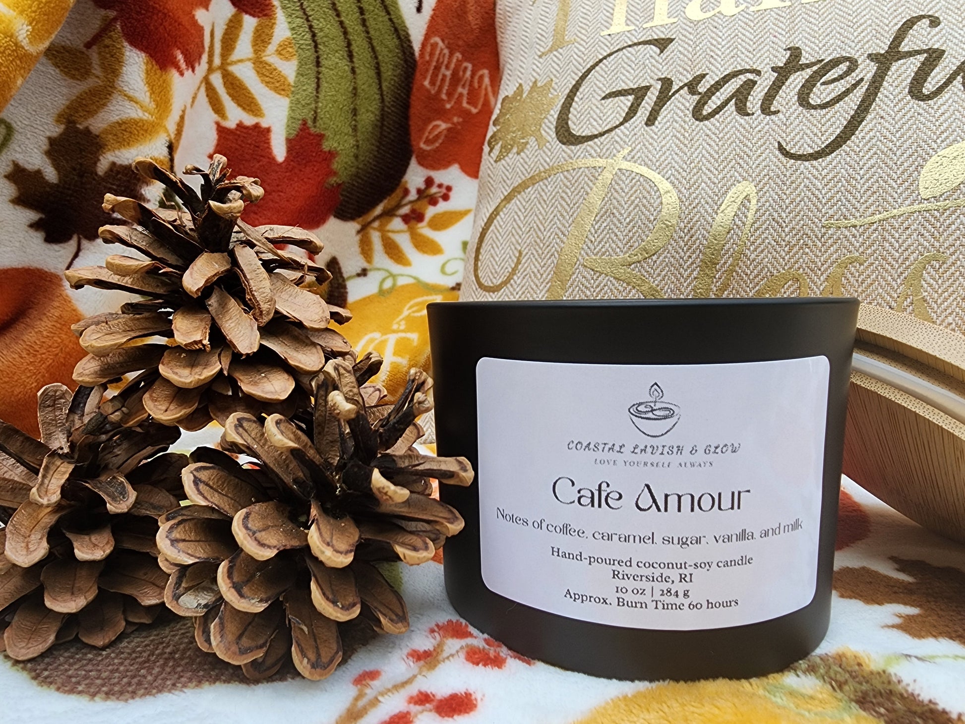 Cafe Amour Candle - coffee, caramel, sugar, vanilla, milk scent