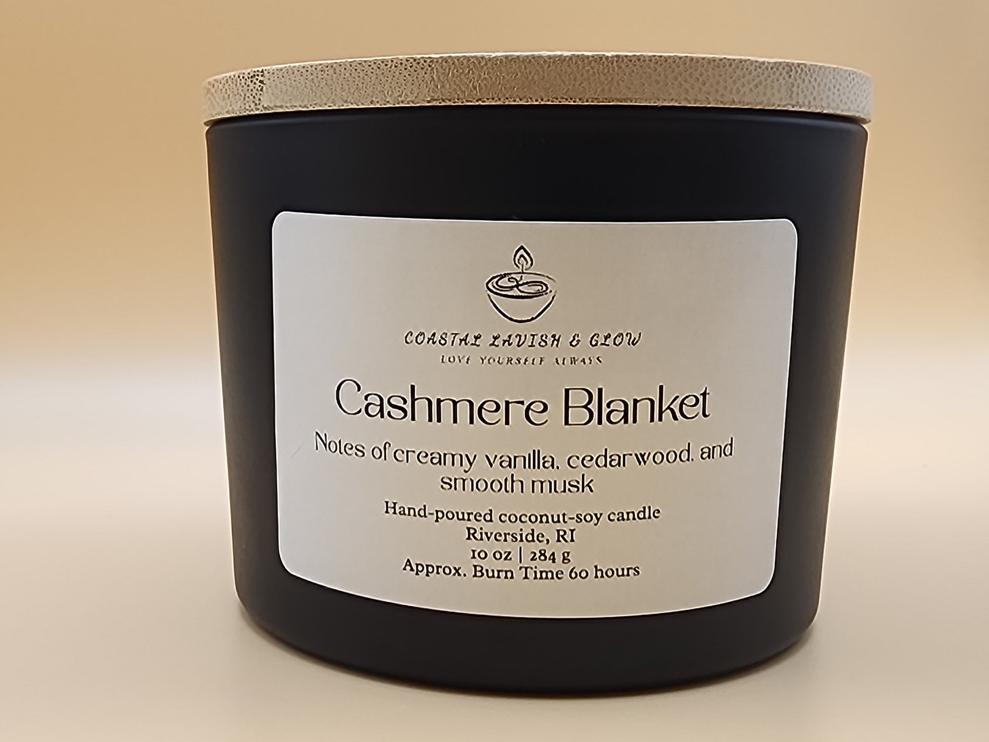 Cashmere Blanket Candle - creamy vanilla, smooth musk, cedarwood scent