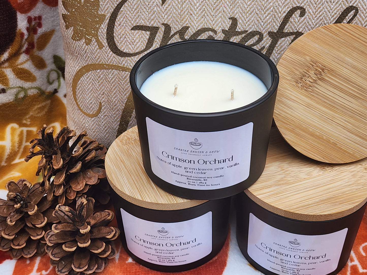 Crimson Orchard Candle - green leaves, pear, apple, vanilla, cedar scent
