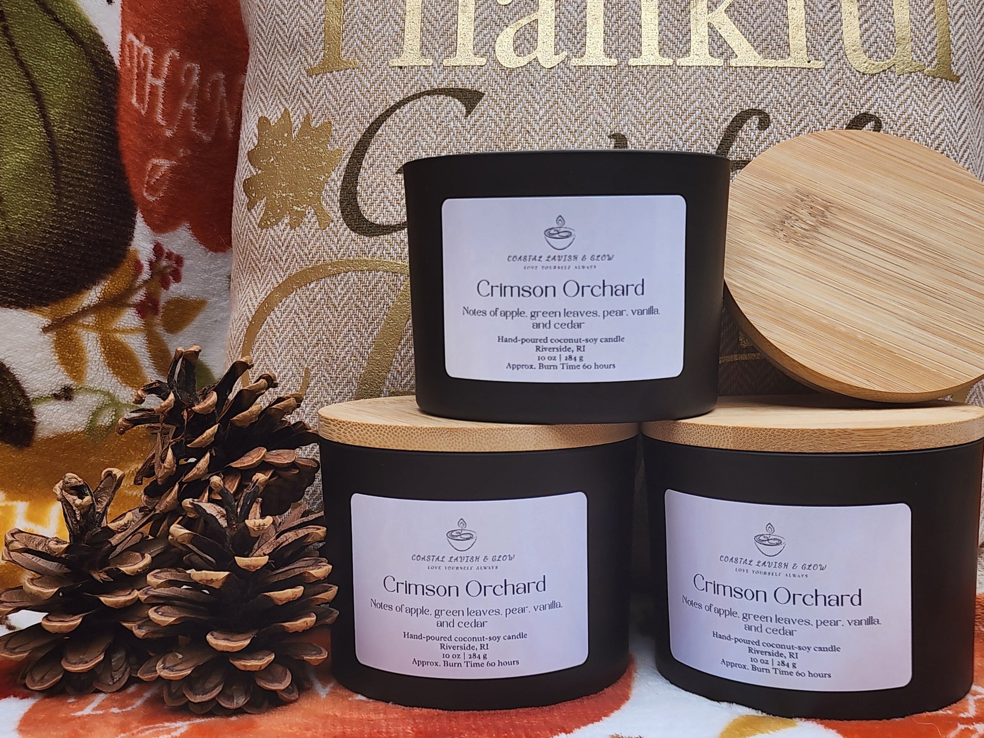 Crimson Orchard Candle - green leaves, pear, apple, vanilla, cedar scent