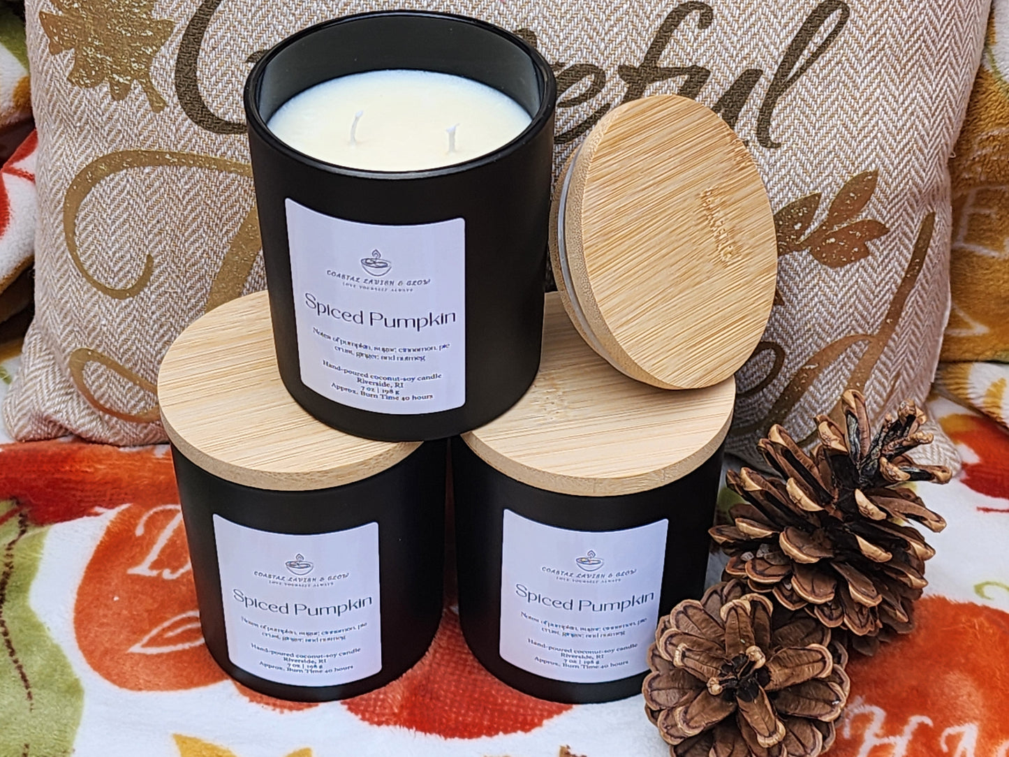 Spiced Pumpkin Candle - pumpkin, orange peel, sugar, cinnamon, ginger, nutmeg, pie crust, butter, honey scent