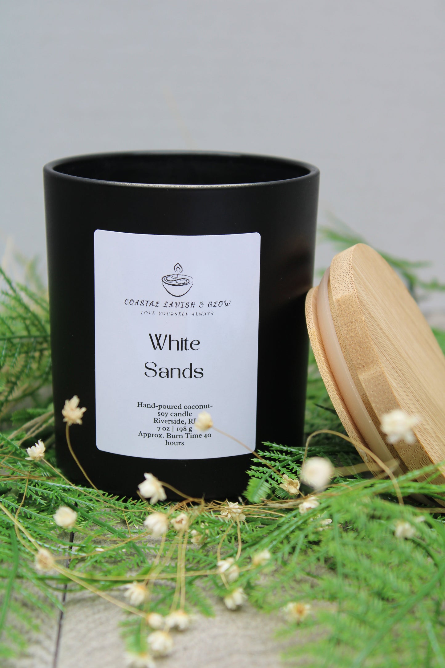 White Sands candle - coconut, sandalwood, cedar scent